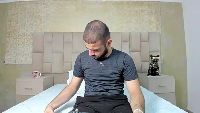 Snapshot of MaximusDick1_ chatting on 10/22/25, 02:56 MaximusDick1 online show from 10/22/25, 02:56