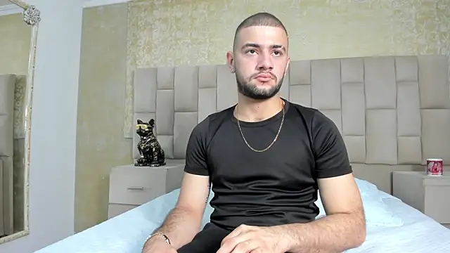 Snapshot of MaximusDick1_ chatting on 11/09/25, 03:38 MaximusDick1 online show from 11/09/25, 03:38