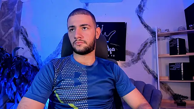 MaximusDick1  online show from 03/15/26, 12:22