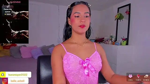 Laura-mayer online show from 03/14/25, 03:37