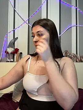 Jadelli online show from 02/12/25, 07:56