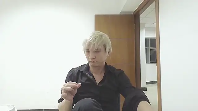 clisssx online show from 01/04/25, 11:11