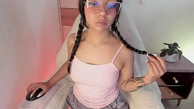 Snapshot of sofi_soft_ chatting on 07/27/26, 06:04 sofi soft online show from 07/27/26, 06:04