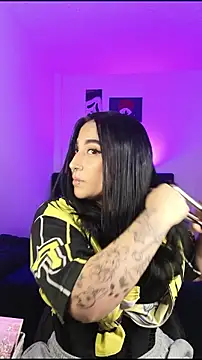 Pauilina online show from 04/21/26, 09:28