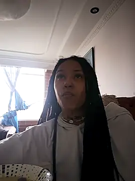 devi black13  online show from 11/28/25, 09:17