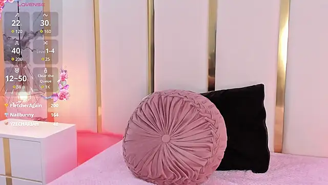 SalommeFlores online show from 02/19/25, 03:06