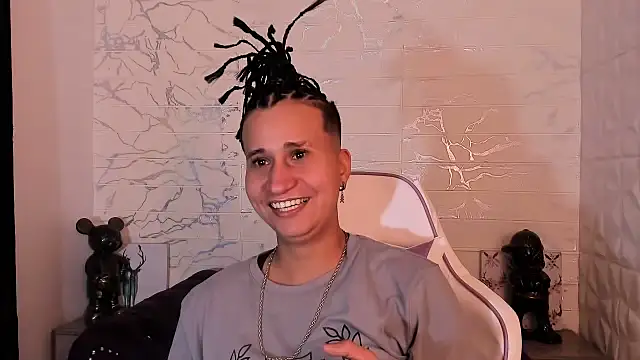 Im Milan Rs online show from 02/23/25, 03:13