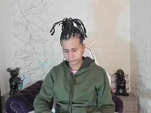 Im Milan Rs online show from 03/02/25, 12:09