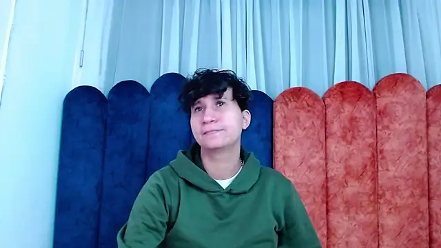 Im Milan Rs online show from 09/25/25, 02:48