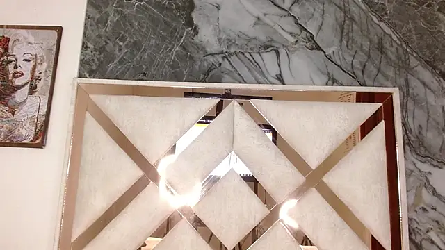 Im Milan Rs online show from 11/12/25, 02:56