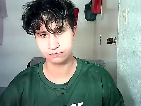 Im Milan Rs online show from 11/20/25, 02:56