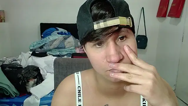 Im Milan Rs online show from 12/18/25, 08:15