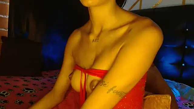 Snapshot of dulcelatina222 chatting on 11/12/25, 09:03 dulcelatina222 online show from 11/12/25, 09:03