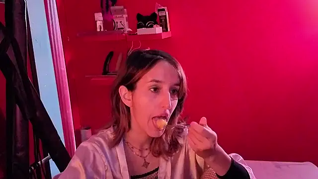 Ambar Roux  online show from 01/14/26, 02:33