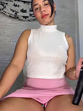 Snapshot of _Luana chatting on 05/03/26, 01:00 Luana online show from 05/03/26, 01:00