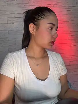 Snapshot of _Luana chatting on 07/26/26, 12:41 Luana online show from 07/26/26, 12:41