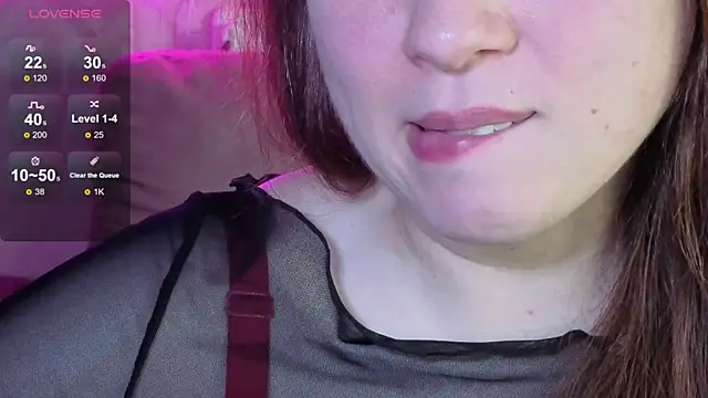 KellyCrystall online show from 10/31/25, 03:29