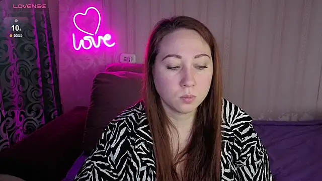 KellyCrystall online show from 11/08/25, 06:46