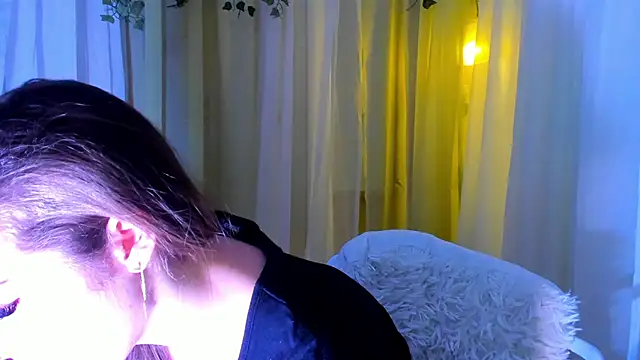 Snapshot of Lioneass chatting on 12/11/24, 01:06 Lioneass online show from 12/11/24, 01:06