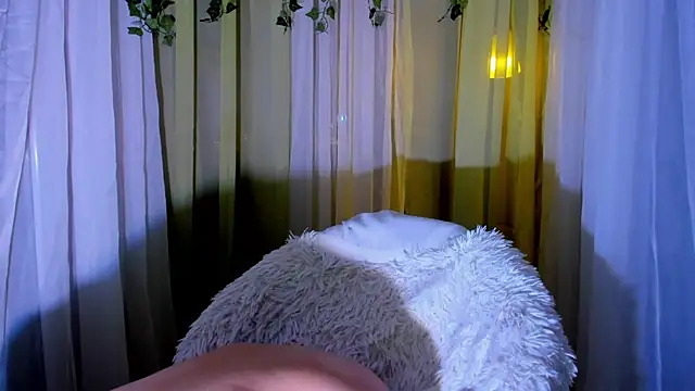 Snapshot of Lioneass chatting on 12/15/24, 12:06 Lioneass online show from 12/15/24, 12:06