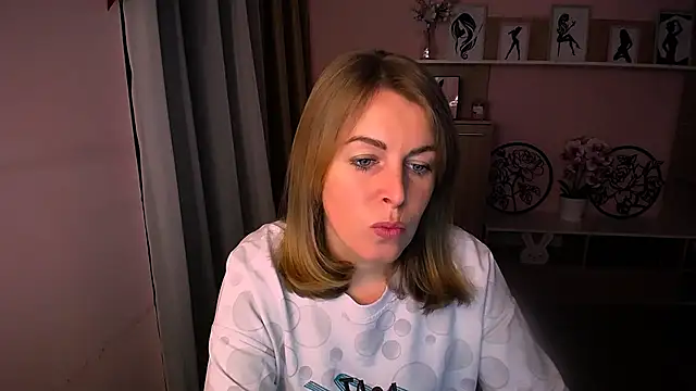 Hot Milady online show from 01/21/25, 08:08