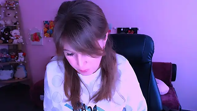 Hot Milady online show from 03/17/26, 09:01