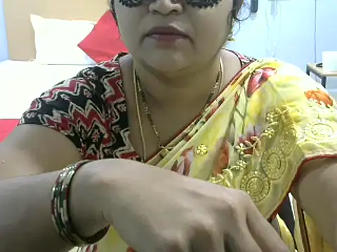Snapshot of Naughty_Nityaa chatting on 01/10/25, 07:57 Naughty Nityaa online show from 01/10/25, 07:57