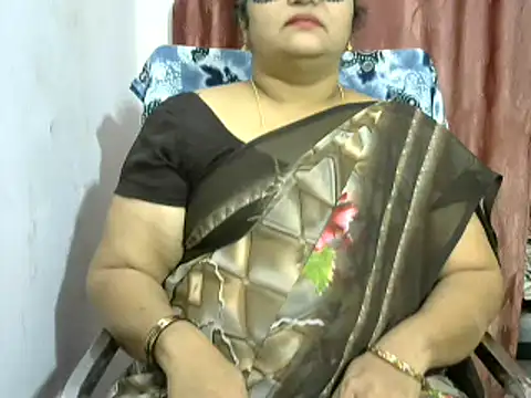 Snapshot of Naughty_Nityaa chatting on 01/16/25, 10:53 Naughty Nityaa online show from 01/16/25, 10:53