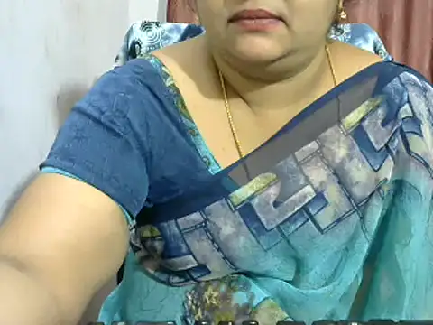 Snapshot of Naughty_Nityaa chatting on 01/17/25, 05:30 Naughty Nityaa online show from 01/17/25, 05:30
