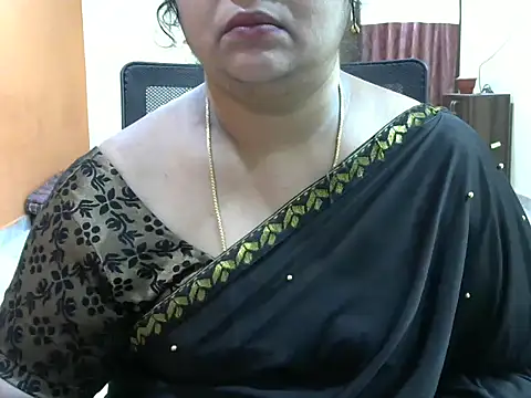 Snapshot of Naughty_Nityaa chatting on 02/09/25, 03:45 Naughty Nityaa online show from 02/09/25, 03:45