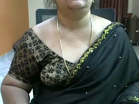 Snapshot of Naughty_Nityaa chatting on 02/10/25, 01:46 Naughty Nityaa online show from 02/10/25, 01:46