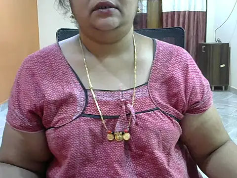 Snapshot of Naughty_Nityaa chatting on 02/10/25, 06:24 Naughty Nityaa online show from 02/10/25, 06:24