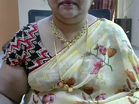 Snapshot of Naughty_Nityaa chatting on 02/11/25, 06:51 Naughty Nityaa online show from 02/11/25, 06:51