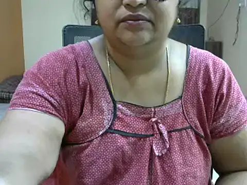 Snapshot of Naughty_Nityaa chatting on 02/12/25, 01:09 Naughty Nityaa online show from 02/12/25, 01:09