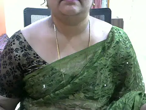 Snapshot of Naughty_Nityaa chatting on 02/13/25, 04:50 Naughty Nityaa online show from 02/13/25, 04:50