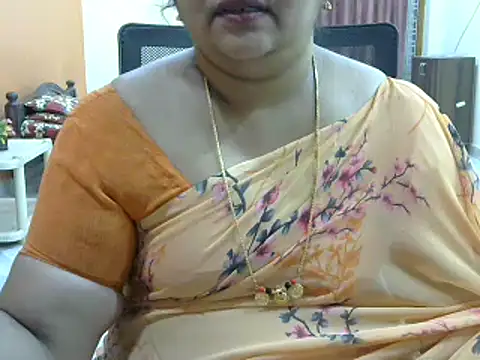 Snapshot of Naughty_Nityaa chatting on 02/14/25, 04:09 Naughty Nityaa online show from 02/14/25, 04:09