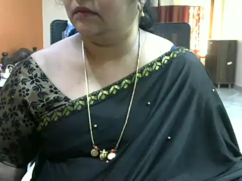 Snapshot of Naughty_Nityaa chatting on 02/18/25, 10:49 Naughty Nityaa online show from 02/18/25, 10:49