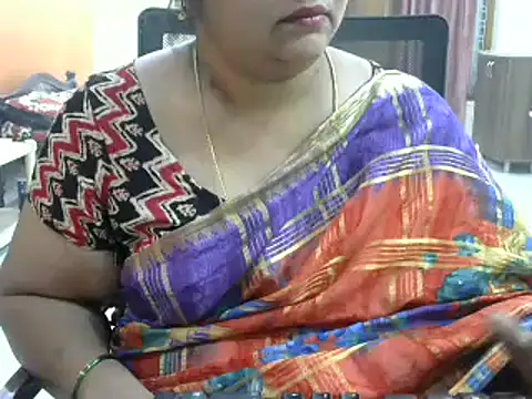 Snapshot of Naughty_Nityaa chatting on 02/20/25, 02:35 Naughty Nityaa online show from 02/20/25, 02:35