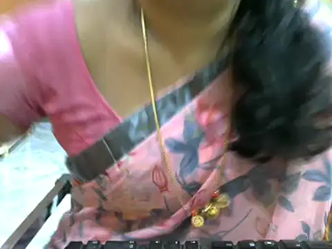 Snapshot of Naughty_Nityaa chatting on 02/21/25, 07:01 Naughty Nityaa online show from 02/21/25, 07:01