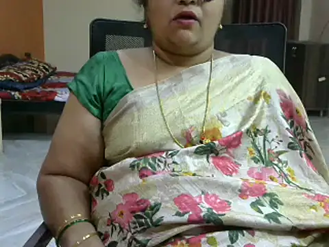 Snapshot of Naughty_Nityaa chatting on 02/22/25, 03:47 Naughty Nityaa online show from 02/22/25, 03:47