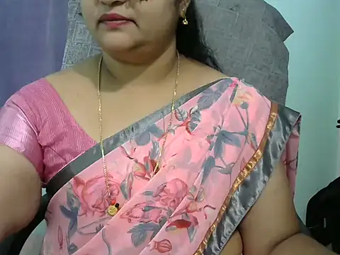 Snapshot of Naughty_Nityaa chatting on 03/06/25, 06:41 Naughty Nityaa online show from 03/06/25, 06:41