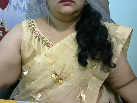 Snapshot of Naughty_Nityaa chatting on 03/07/25, 07:49 Naughty Nityaa online show from 03/07/25, 07:49