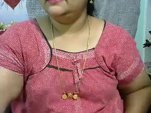 Snapshot of Naughty_Nityaa chatting on 03/09/25, 12:53 Naughty Nityaa online show from 03/09/25, 12:53