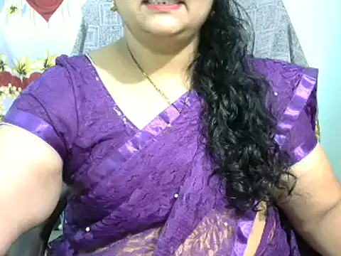 Snapshot of Naughty_Nityaa chatting on 03/18/25, 03:31 Naughty Nityaa online show from 03/18/25, 03:31