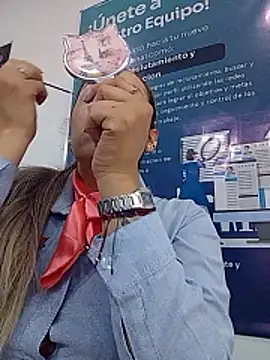 Snapshot of Katalina_S3xy chatting on 01/06/26, 12:42 Katalina S3xy online show from 01/06/26, 12:42