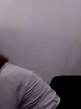 Snapshot of Katalina_S3xy chatting on 02/02/26, 12:26 Katalina S3xy online show from 02/02/26, 12:26