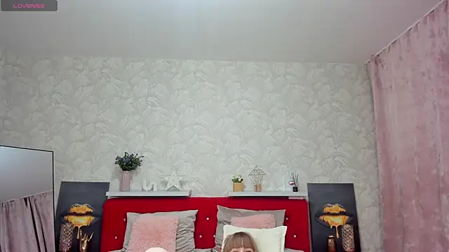 KattyPeachX online show from 04/10/26, 01:11