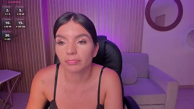 ValeriaRoldanX online show from 01/25/25, 09:36