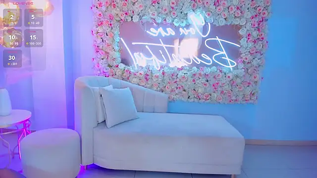 ValeriaRoldanX online show from 02/04/25, 06:25