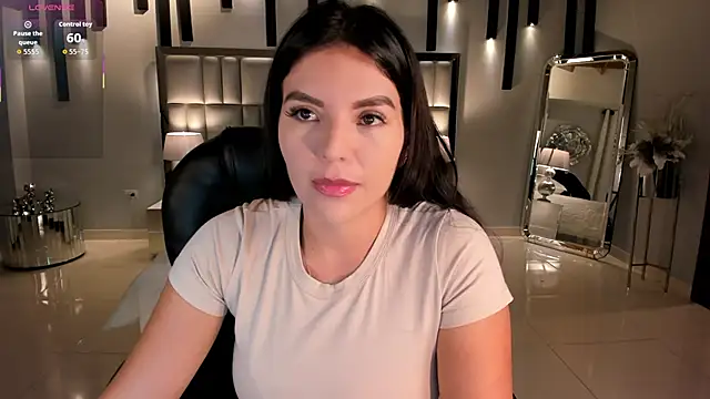 ValeriaRoldanX online show from 11/19/25, 03:17